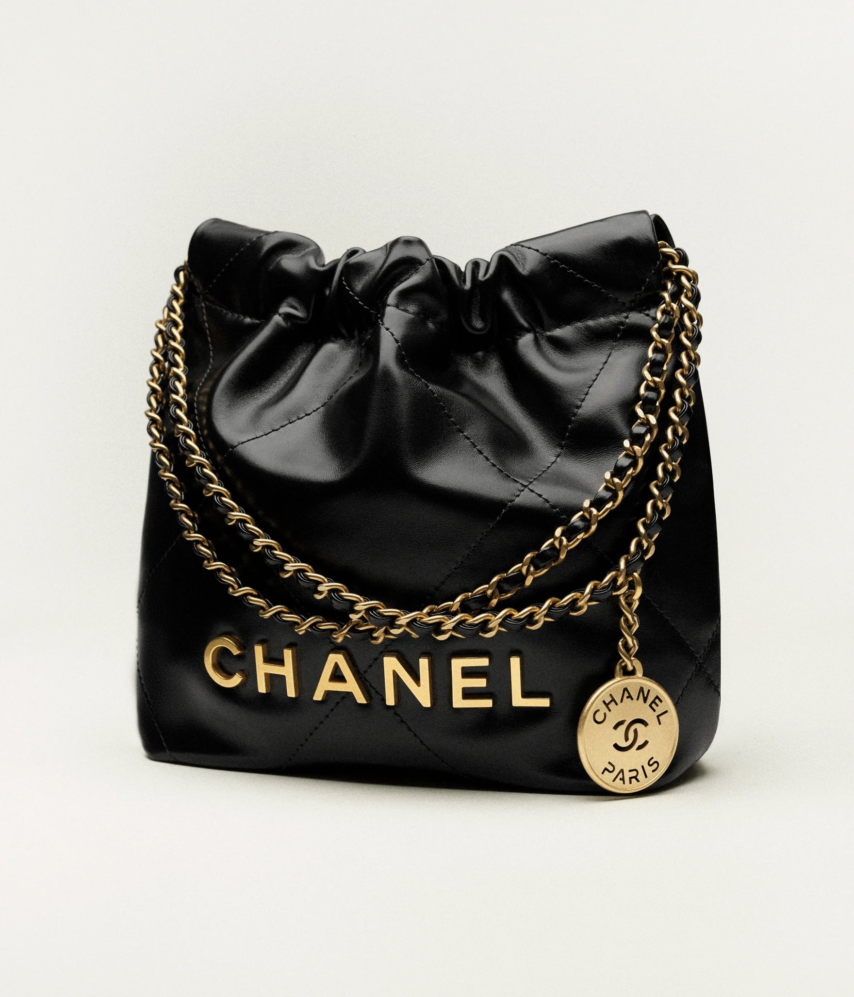 Mini Chanel 22