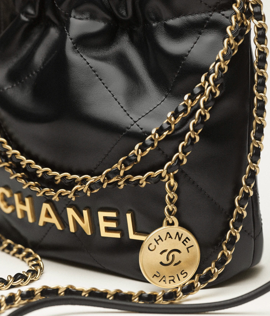 Mini Chanel 22