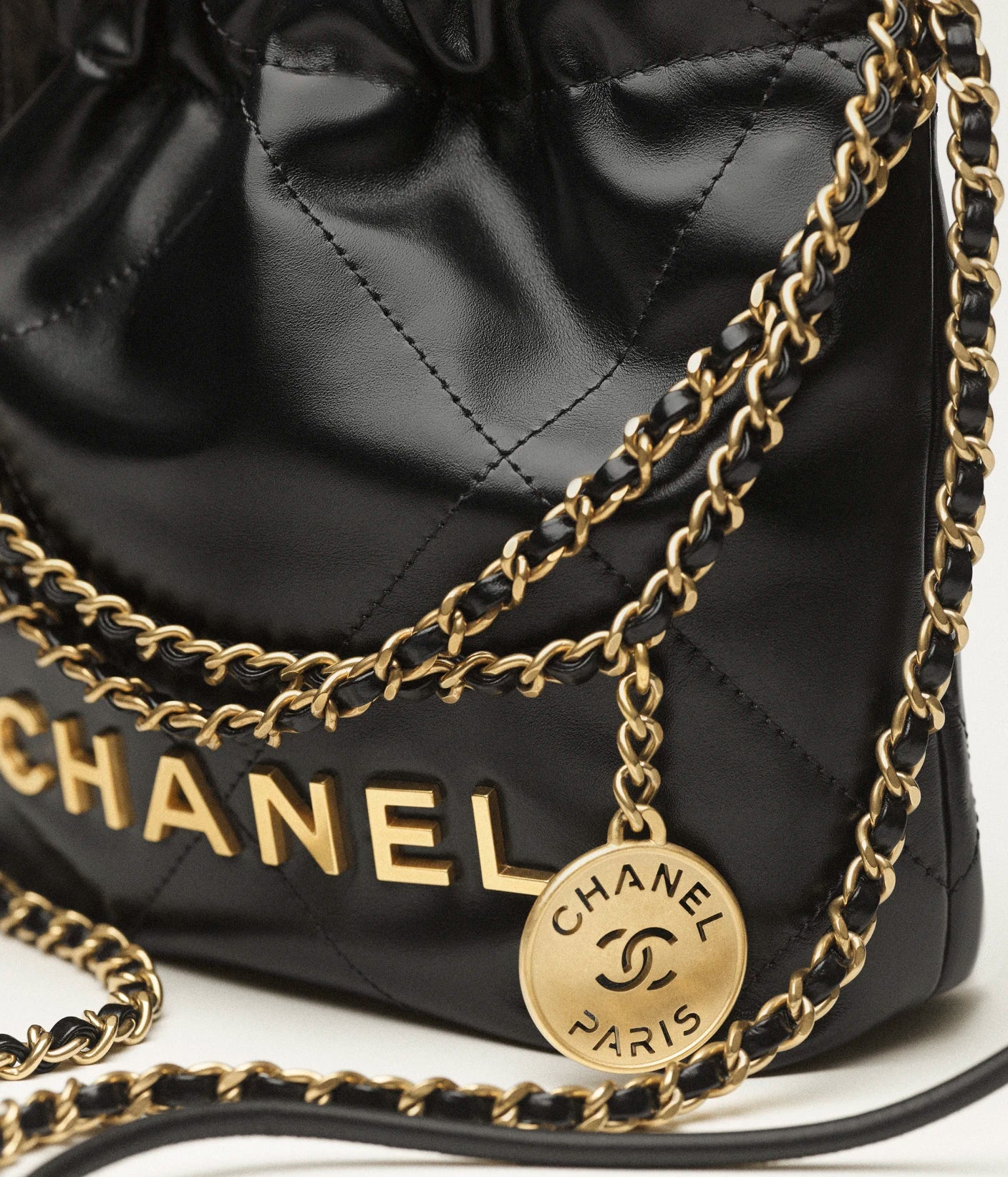 Mini Chanel 22